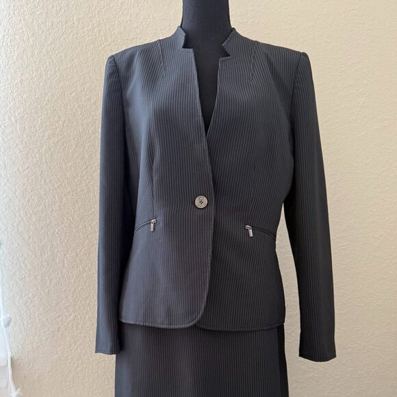 Tahari ASL Office Black Striped Suit (jacket and skirt) size 10 - Picture 1 of 16